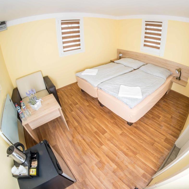 Obora Resort ลานชโกรน ภายนอก รูปภาพ